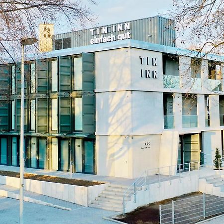 Tin Inn - Hueckelhoven - Das Hotel Aus Hochwertig Ausgebauten Ueberseecontainern Exteriör bild