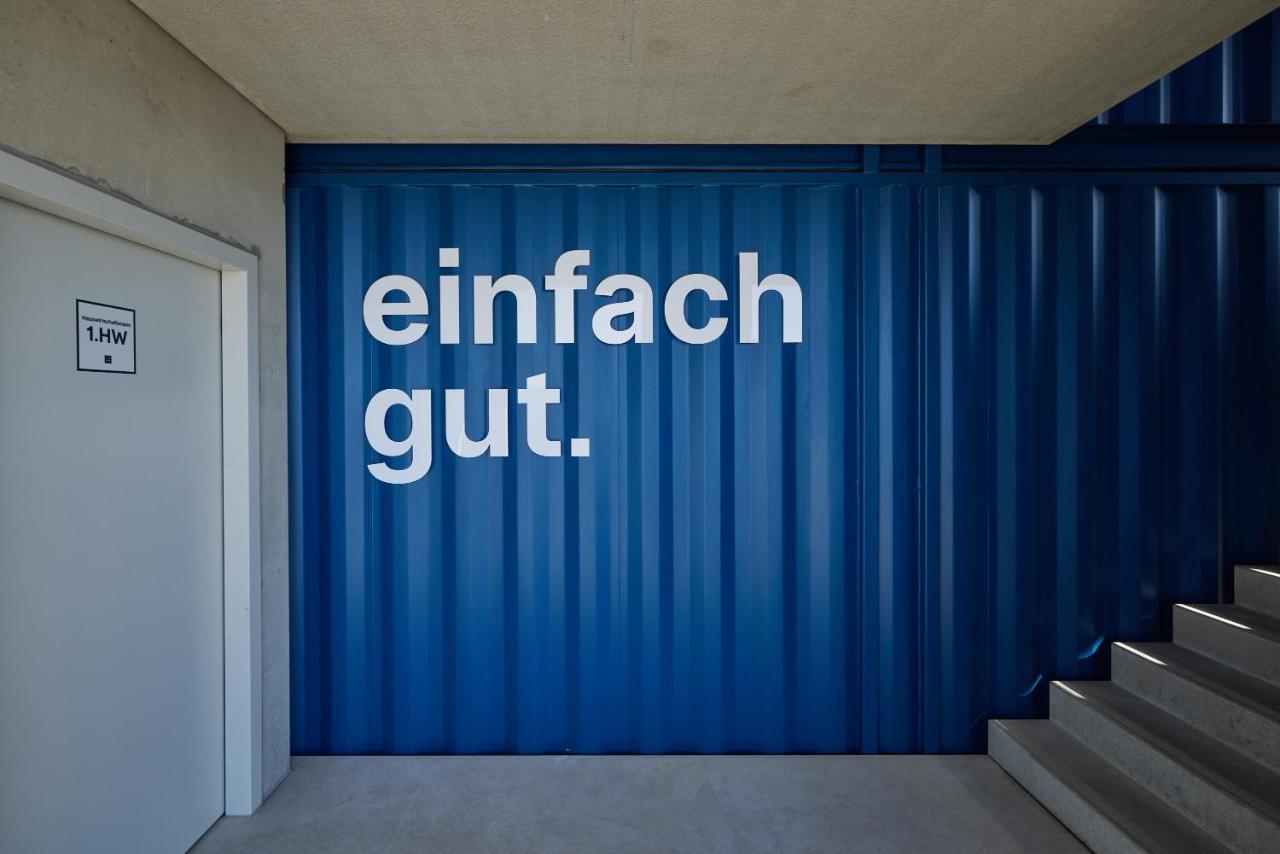 Tin Inn - Hueckelhoven - Das Hotel Aus Hochwertig Ausgebauten Ueberseecontainern Exteriör bild